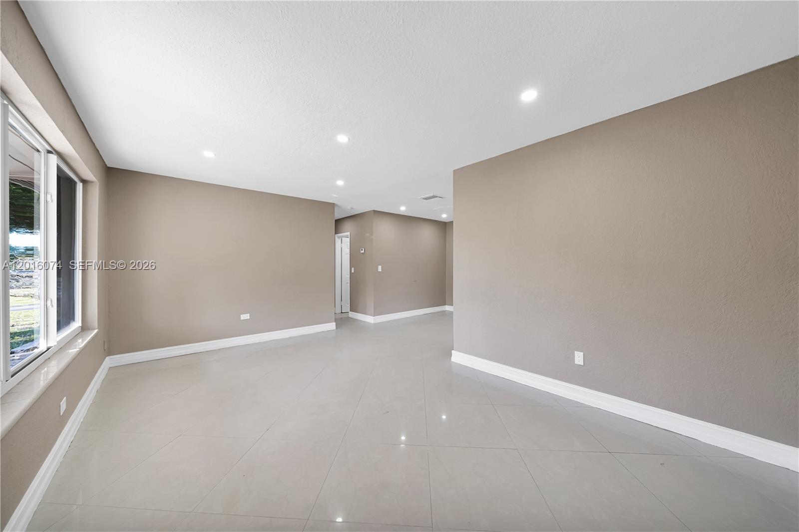 MIRAMAR SEC 6 - Residential