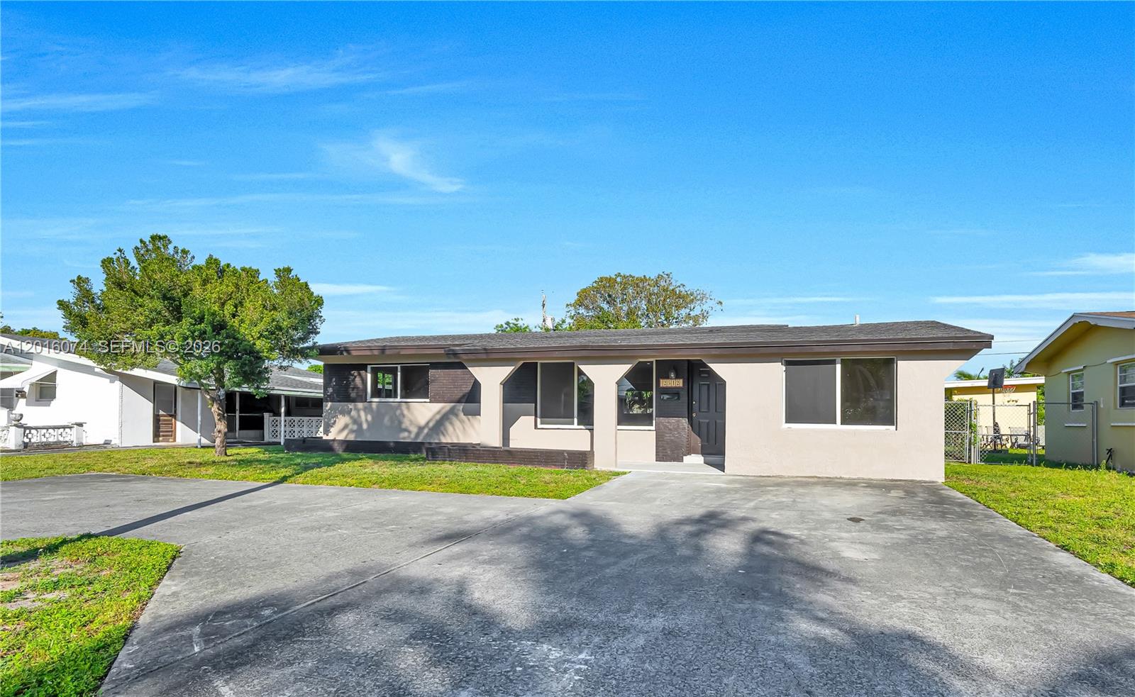 2512 Alcazar Dr
