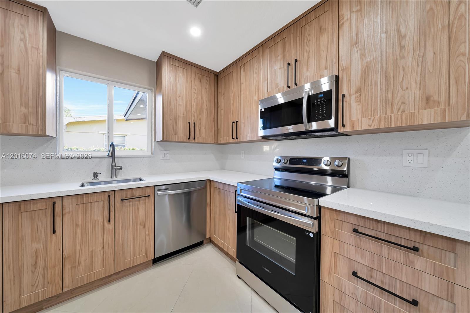 MIRAMAR SEC 6 - Residential