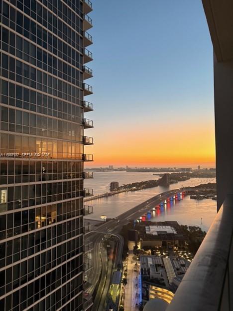 TEN MUSEUM PK RESIDENTIAL - Residential Lease