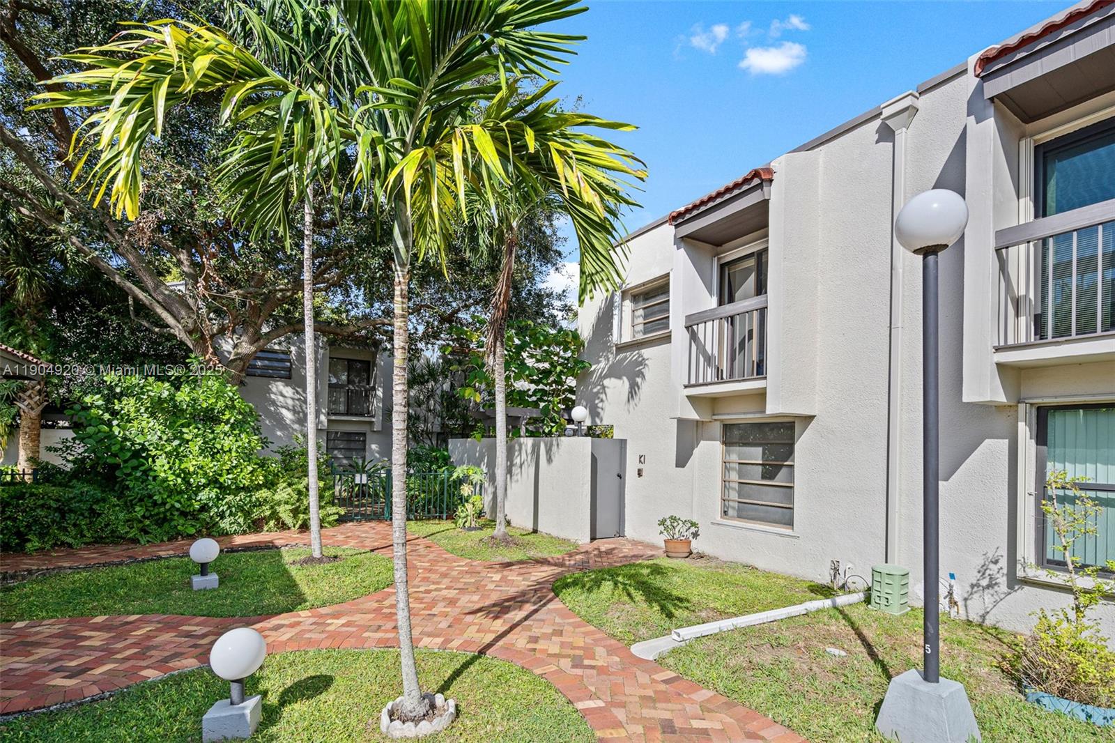 OASIS CONDO NO 3 - Residential Lease