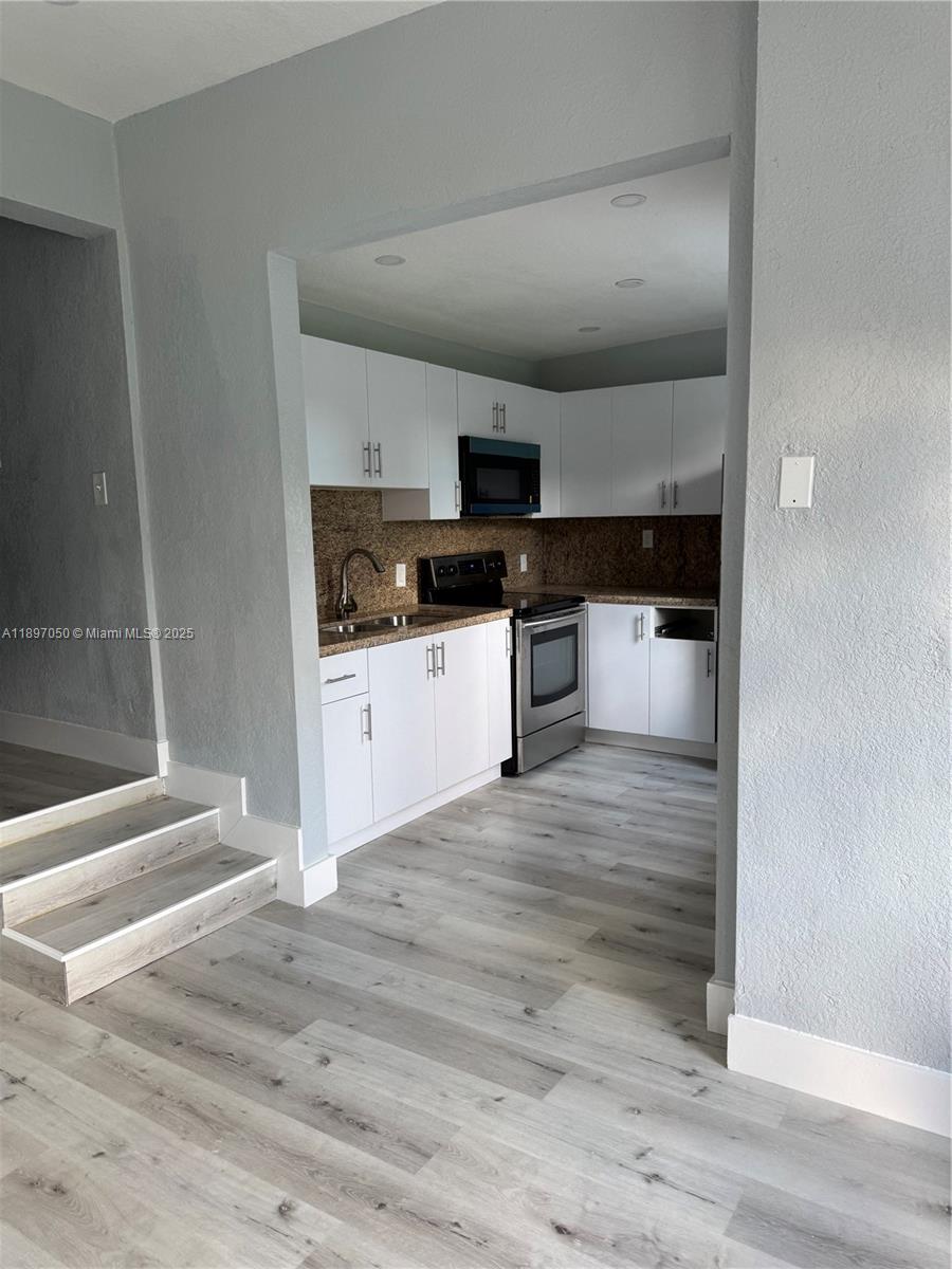 SECURITY HOMESITES - Residential Lease