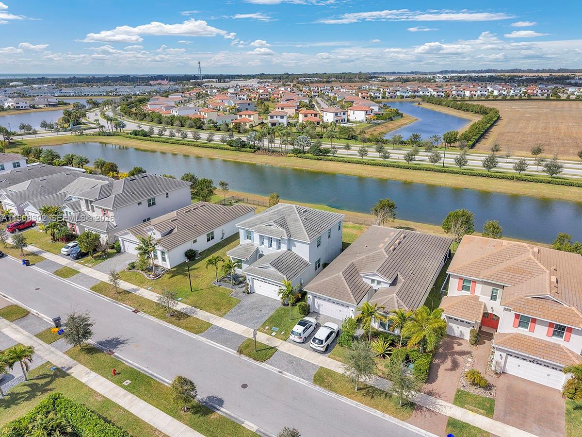 GROVES OF WESTLAKE - Residential