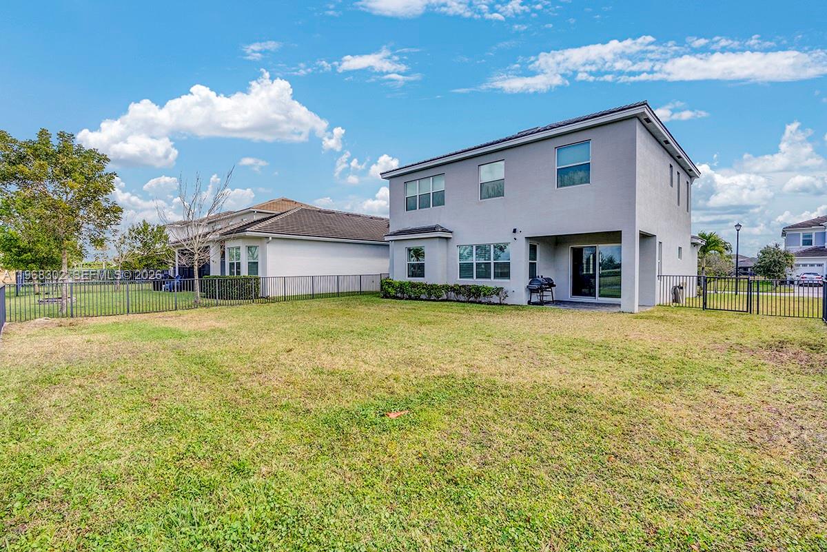 GROVES OF WESTLAKE - Residential