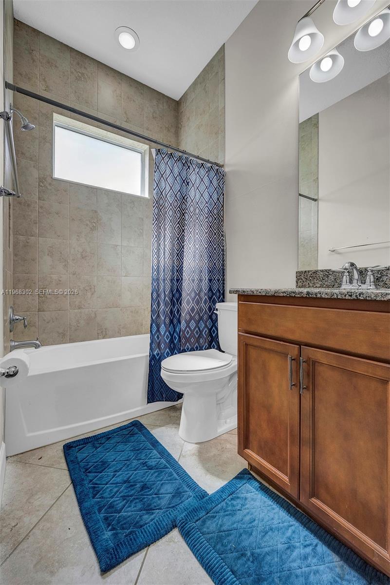 GROVES OF WESTLAKE - Residential