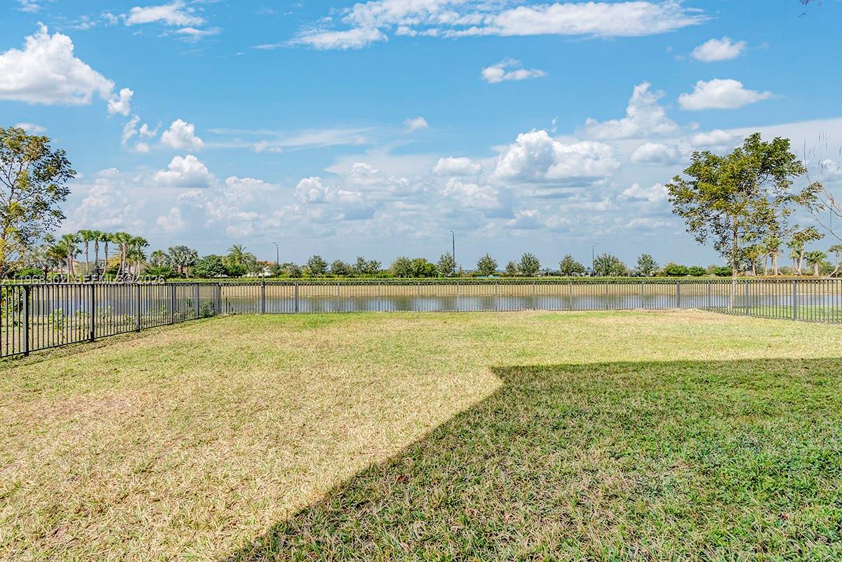 GROVES OF WESTLAKE - Residential