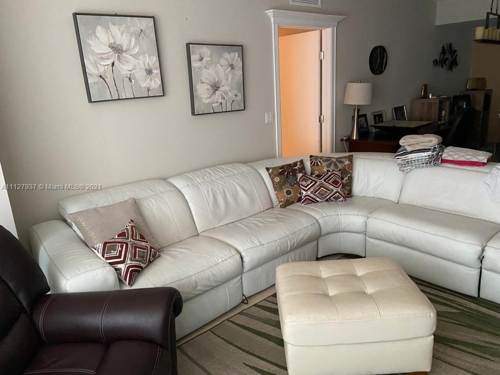 BEACH CLUB CONDO - Residential Lease