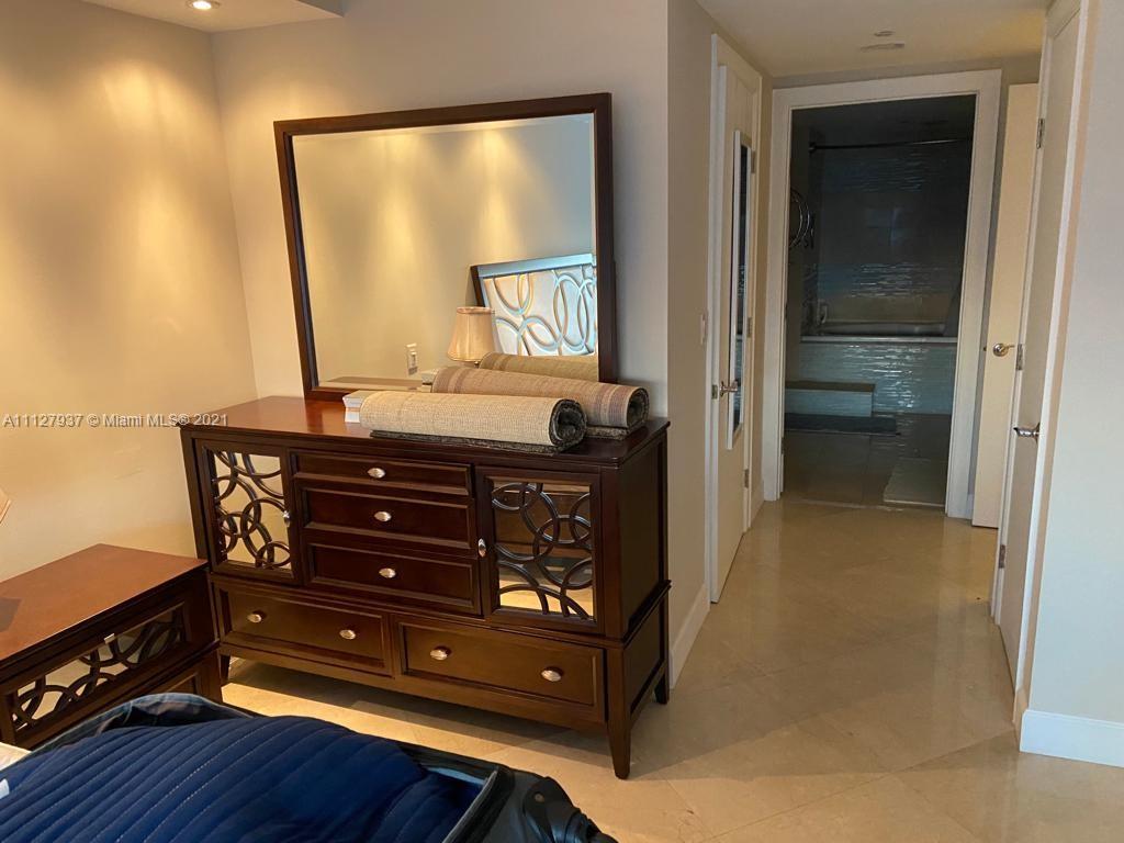 BEACH CLUB CONDO - Residential Lease