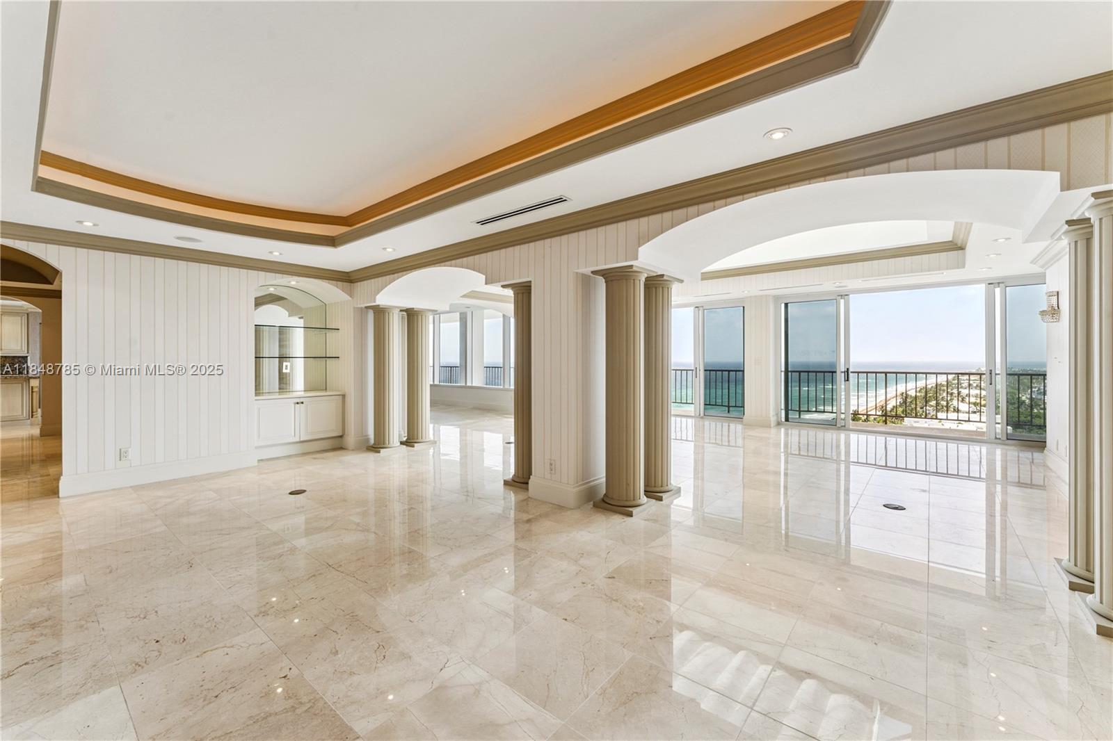 1021 Hillsboro Mile #RG, Hillsboro Beach, FL, 33062/$6,499,000 3 1021 Hillsboro Mile #RG