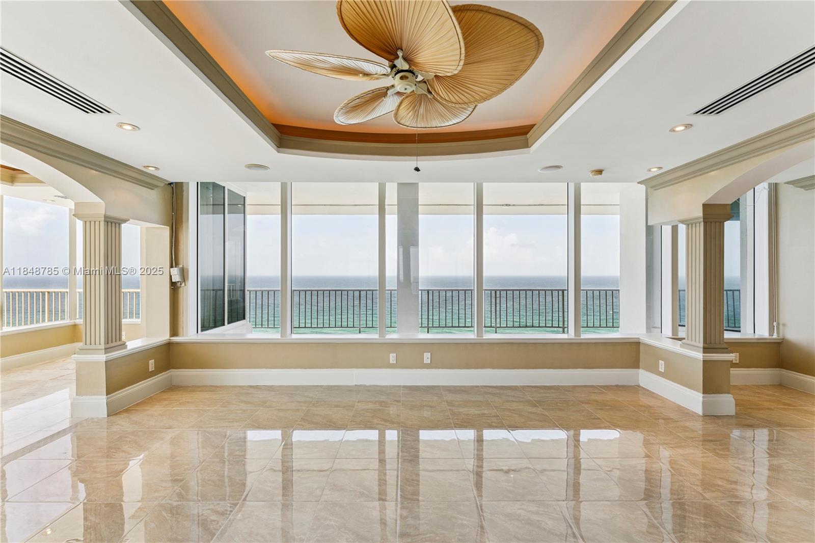 LANDMARK AT HILLSBORO CON - Residential