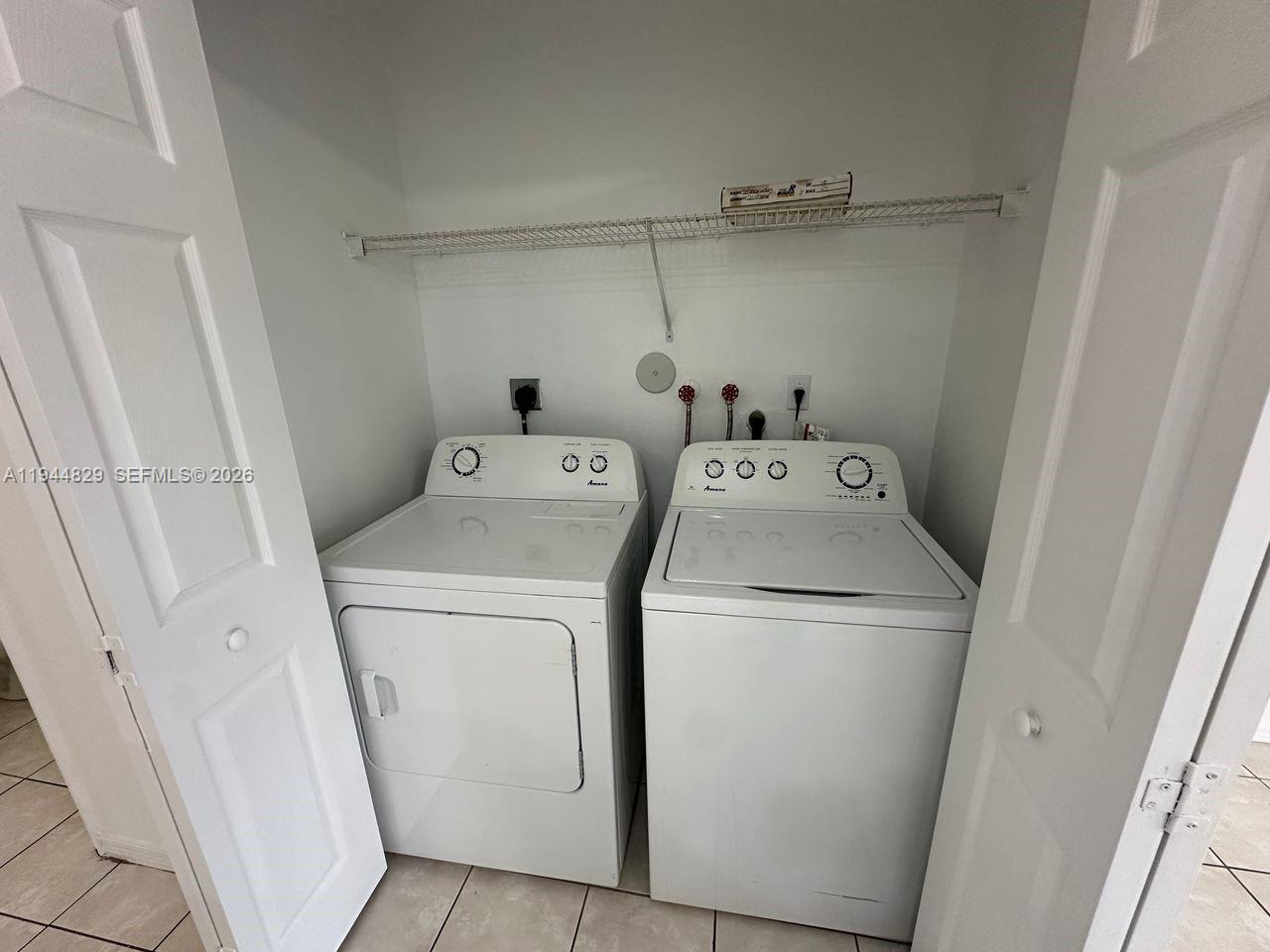 TOWNGATE CONDO TEN - Residential