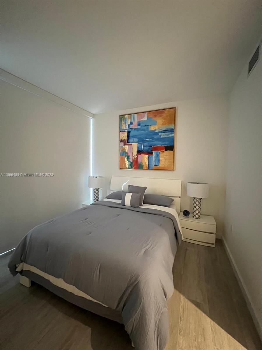 55 SW 9th St 3308
