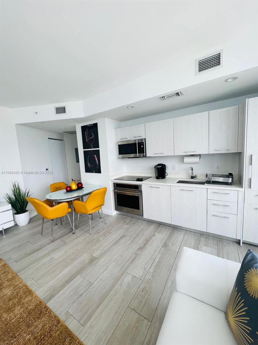 BRICKELL HEIGHTS WEST CON - Residential Lease