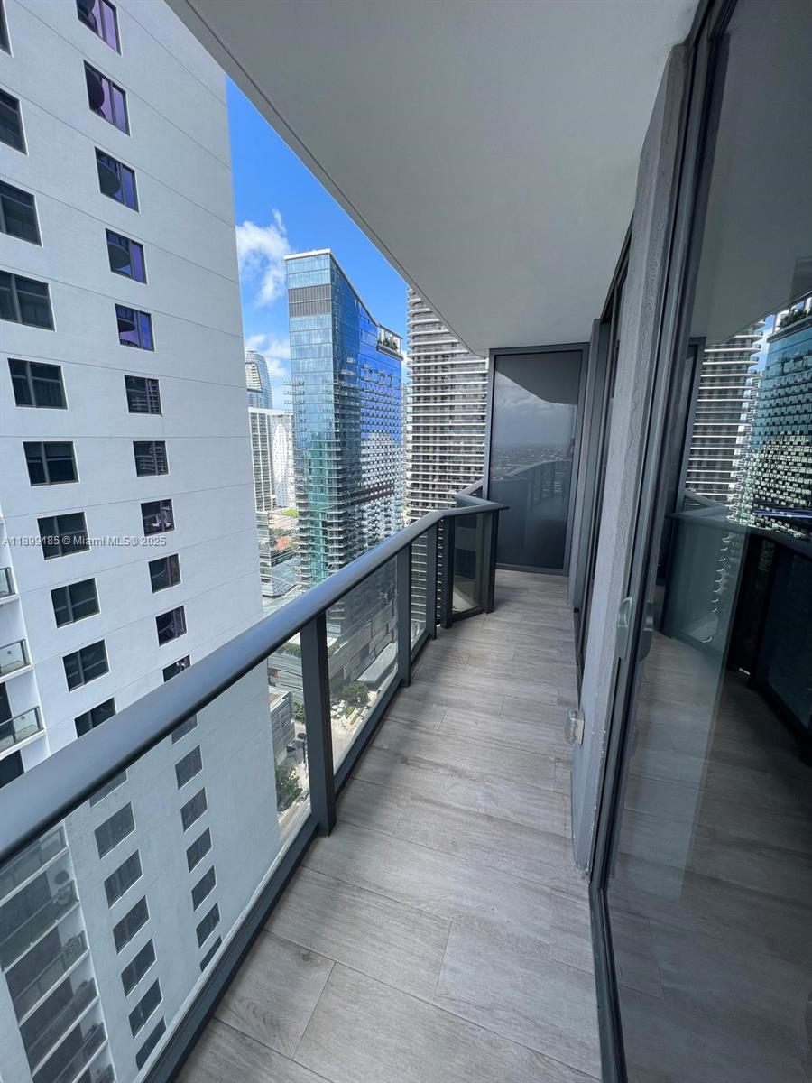 55 SW 9th St 3308
