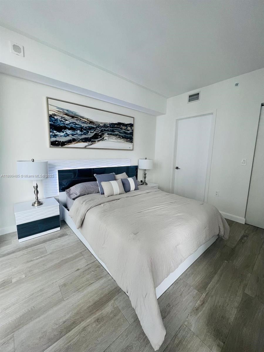 BRICKELL HEIGHTS WEST CON - Residential Lease