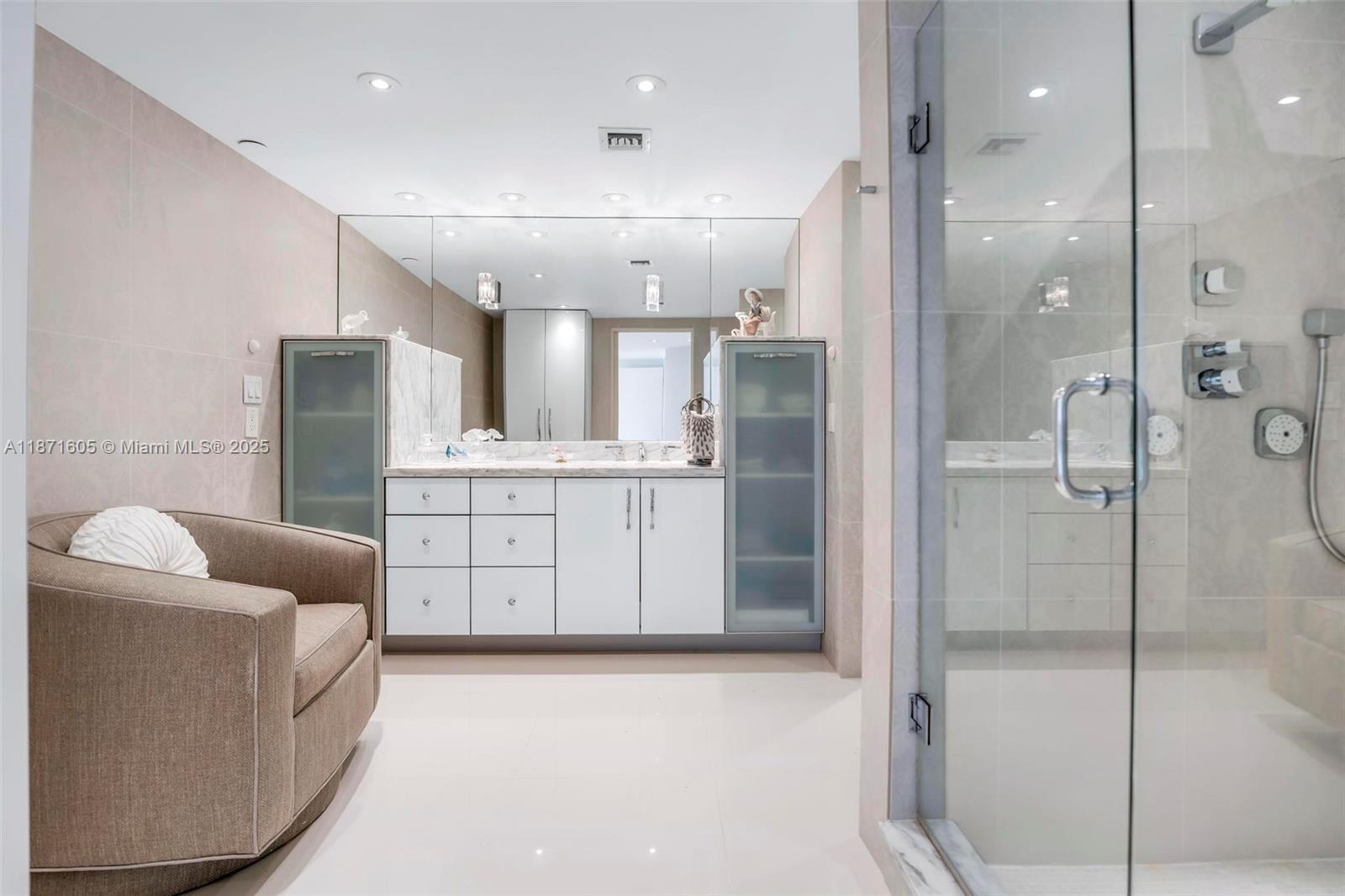 TURNBERRY ISLE NORTH - Residential