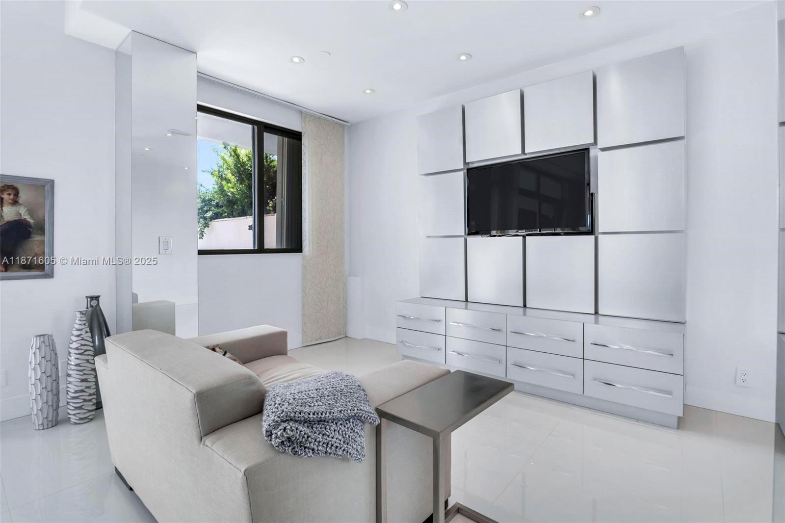 TURNBERRY ISLE NORTH - Residential