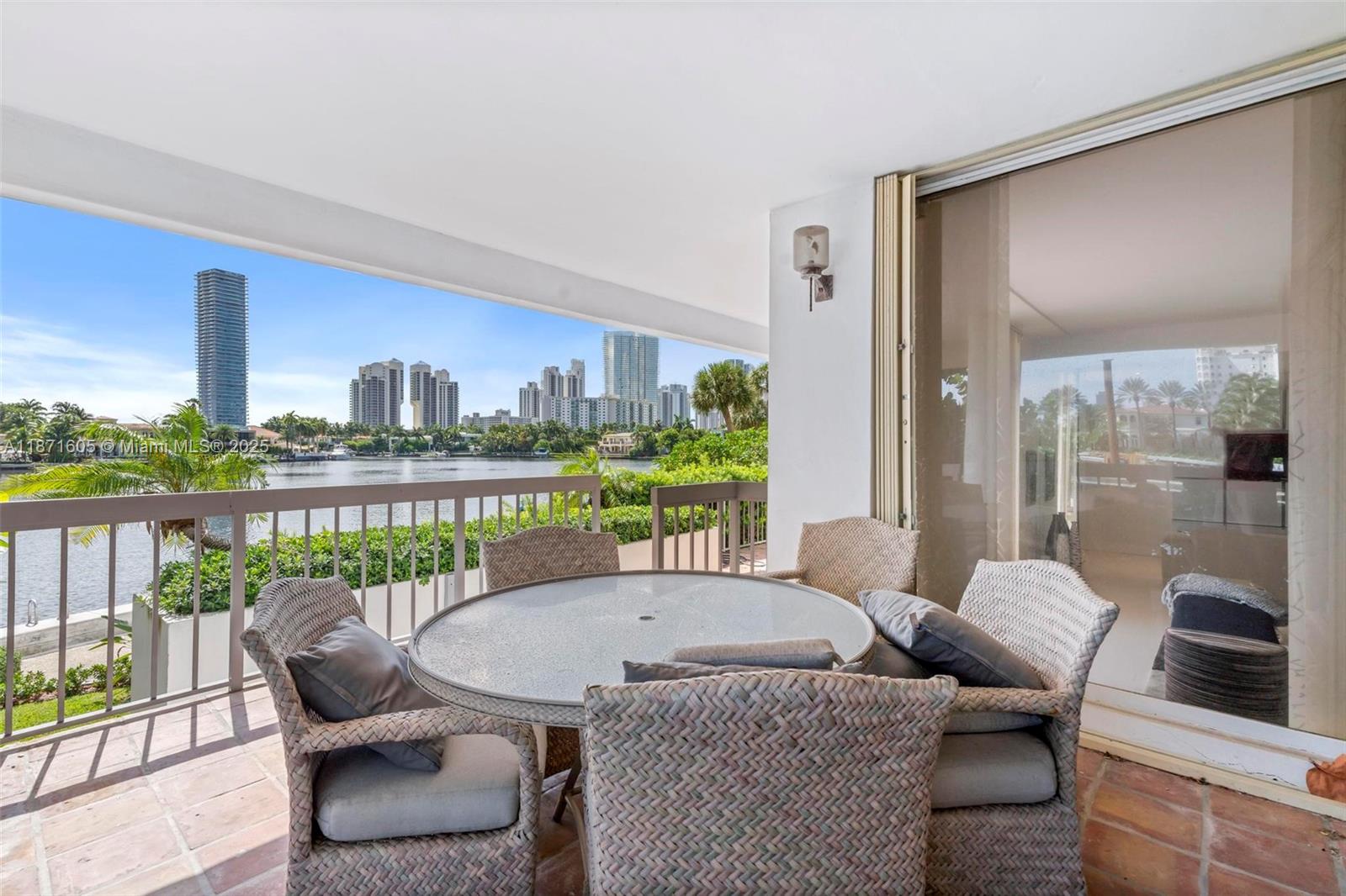 TURNBERRY ISLE NORTH - Residential