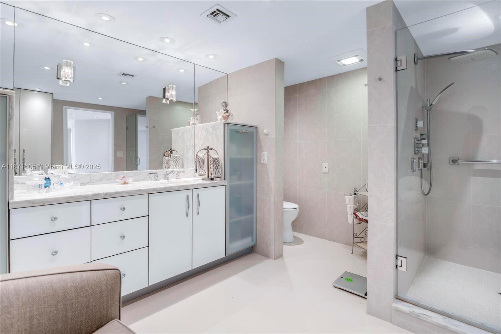 TURNBERRY ISLE NORTH - Residential