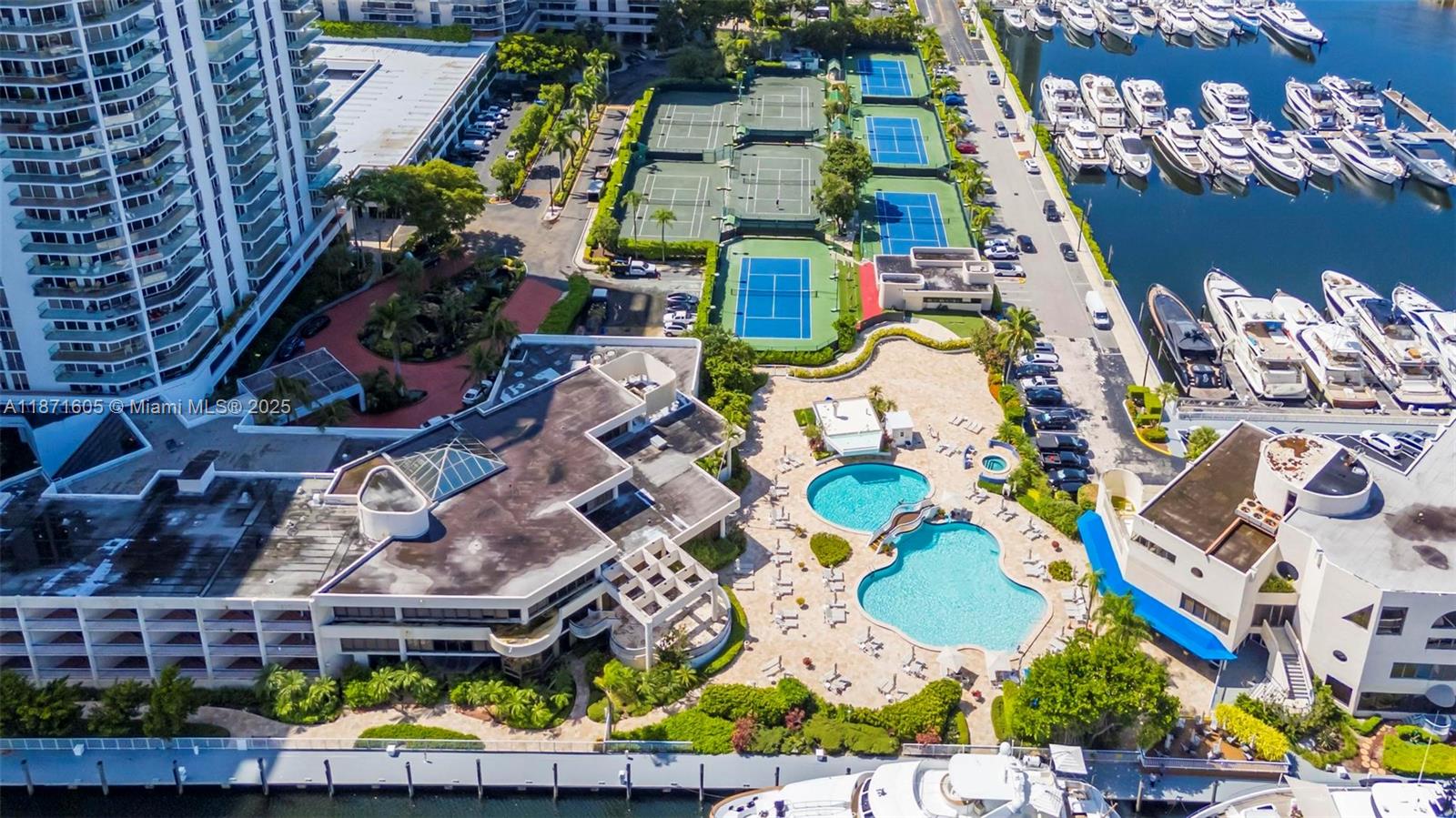 TURNBERRY ISLE NORTH - Residential
