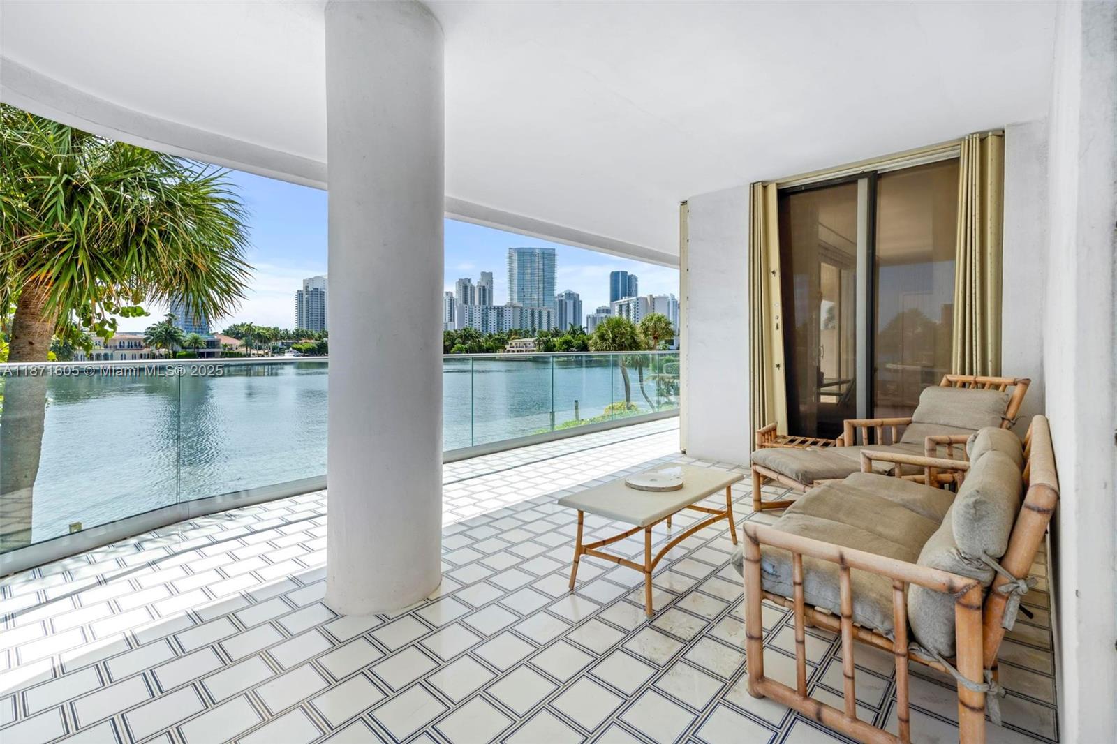 TURNBERRY ISLE NORTH - Residential