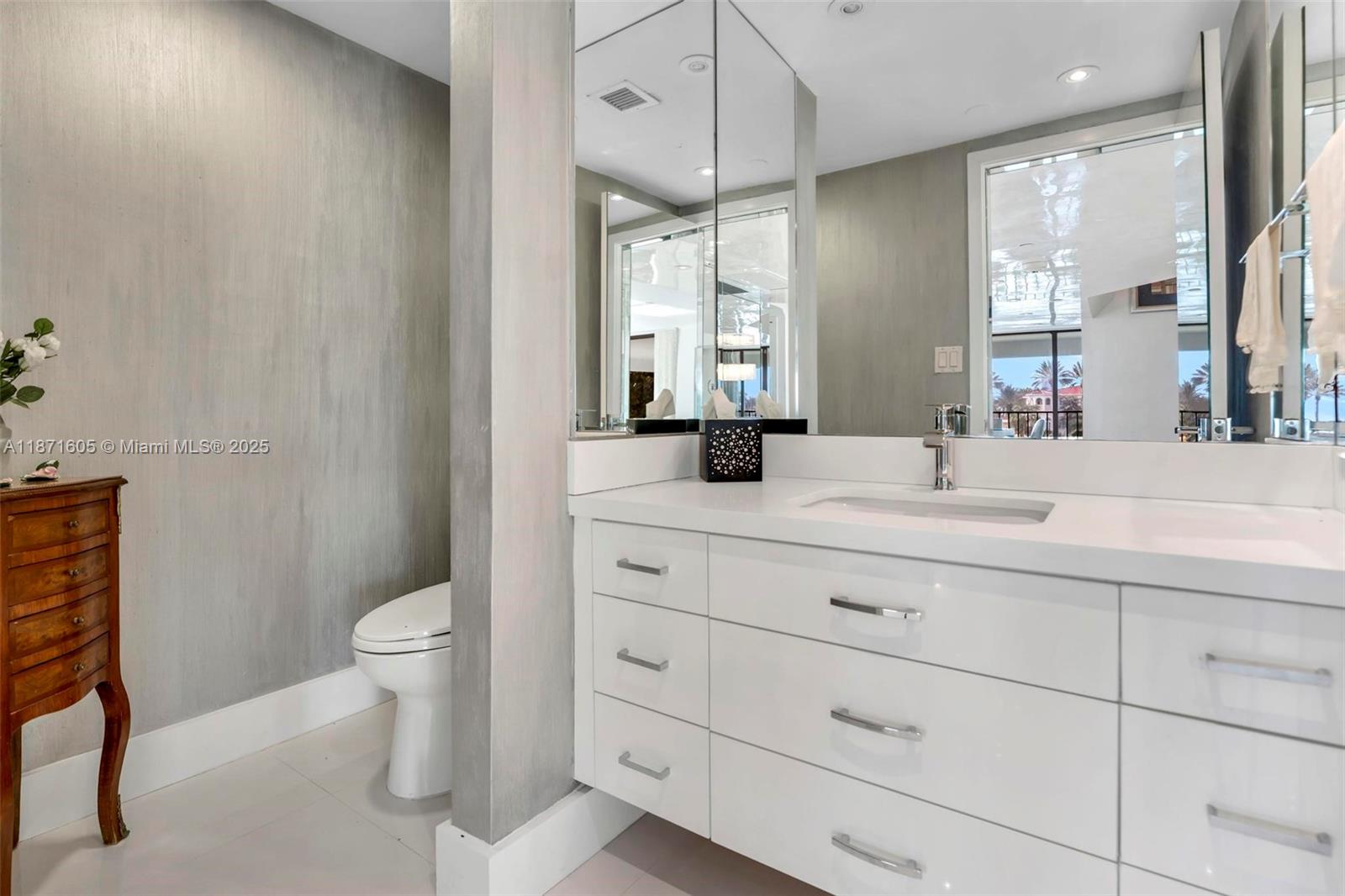 TURNBERRY ISLE NORTH - Residential