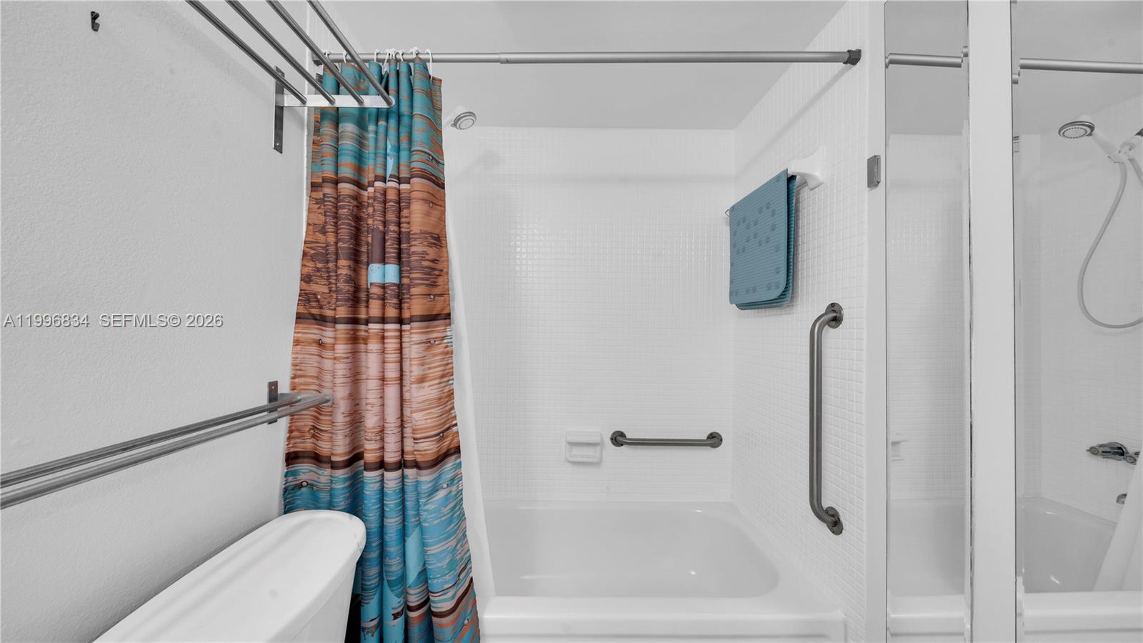 SOMERSET NO SIX CONDO - Residential