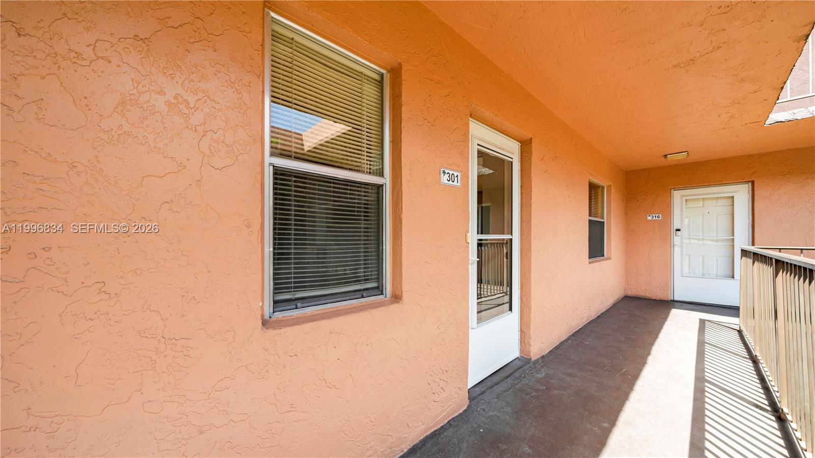 2861 Somerset Dr 301