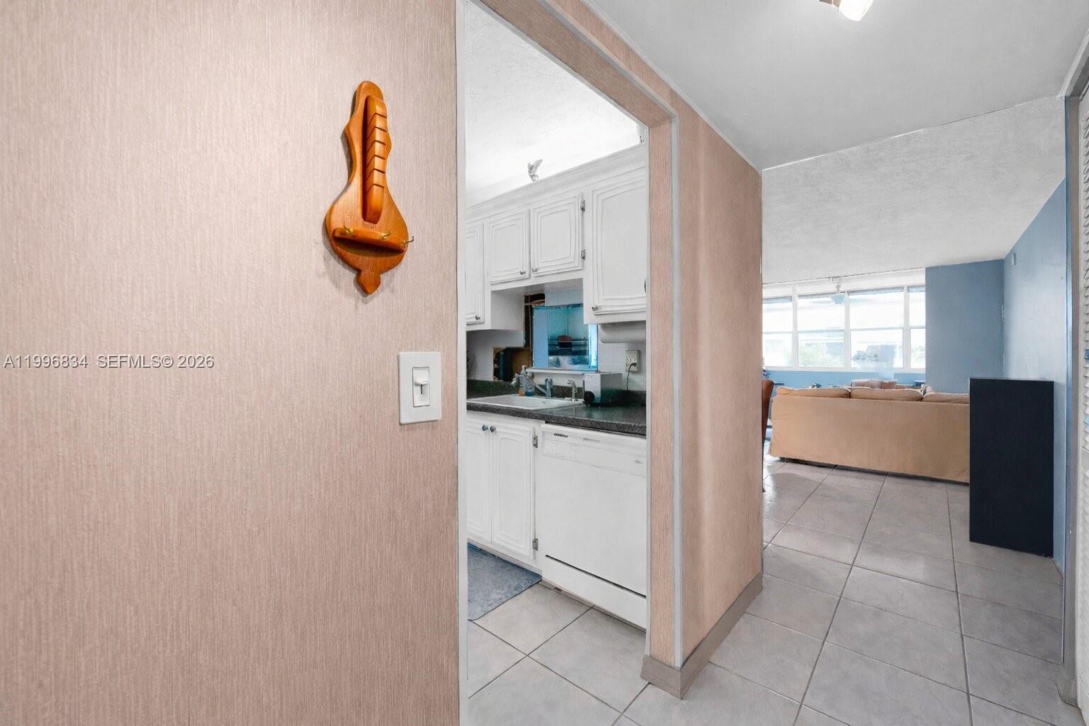 SOMERSET NO SIX CONDO - Residential