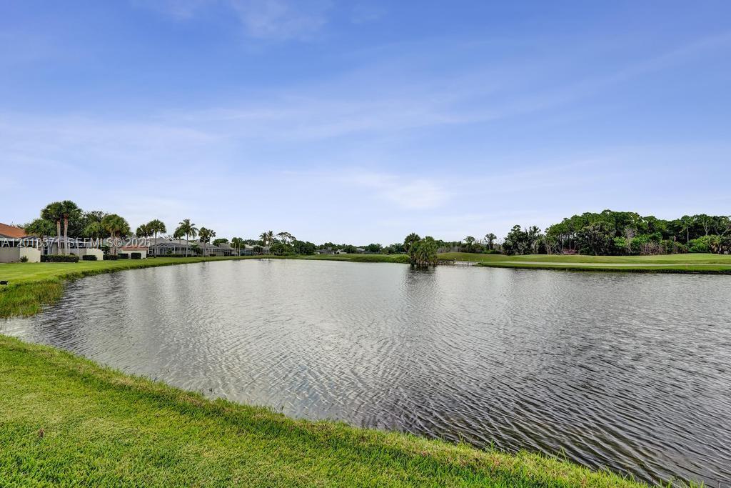 DOUBLE TREE - Residential