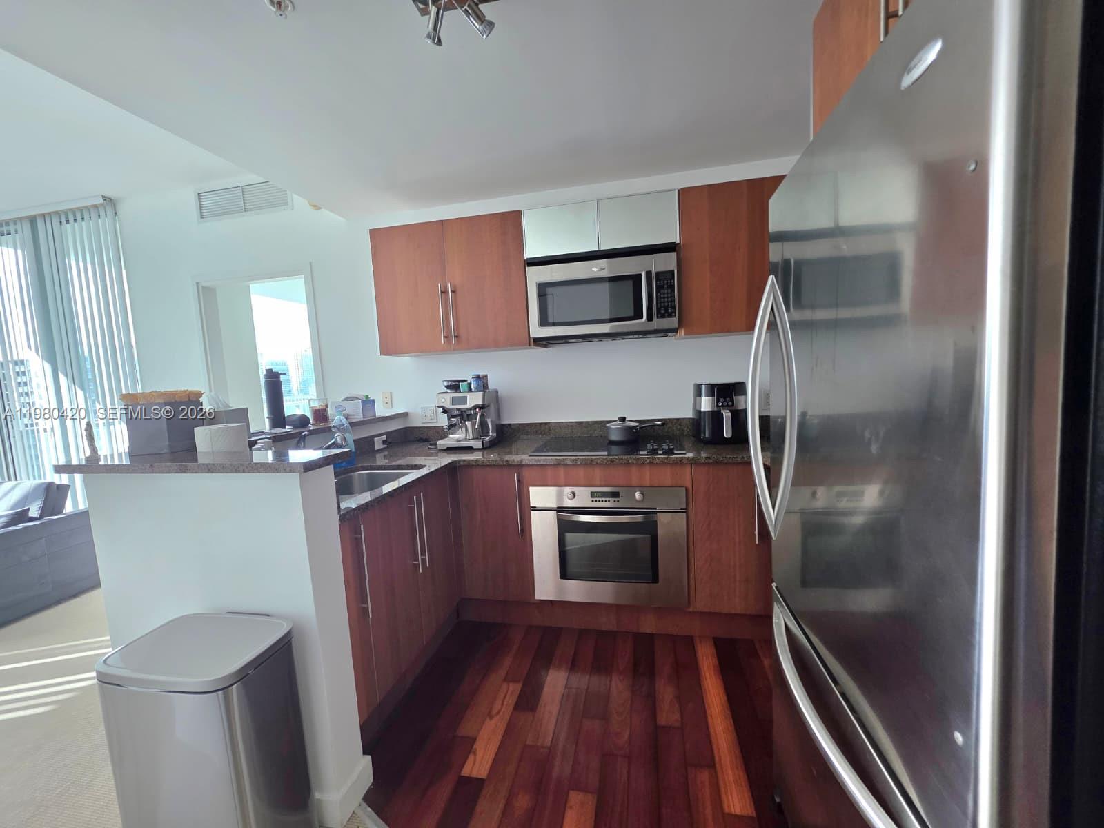 300 S Biscayne Blvd 2311