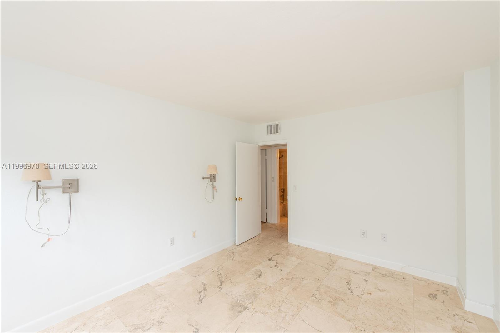 OCEAN DRIVE MANORS INC CO - Residential Lease