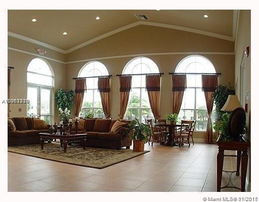 VILLAS AT CARMEL CONDO NO - Residential