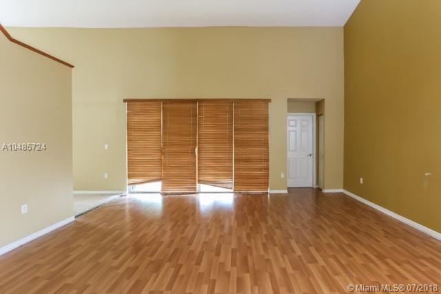 PEMBROKE FALLS PH 5 - Residential