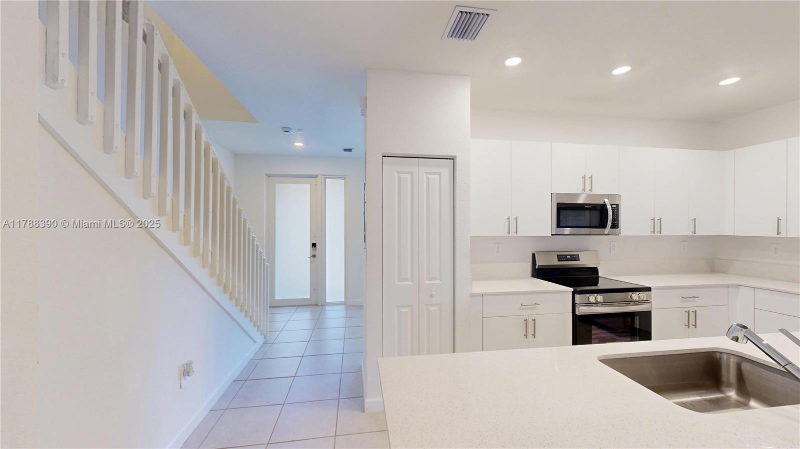 Rental Property at 12875 Sw 243rd Ter 12875, Homestead, Miami-Dade County, Florida - Bedrooms: 3 
Bathrooms: 3  - $2,850 MO.