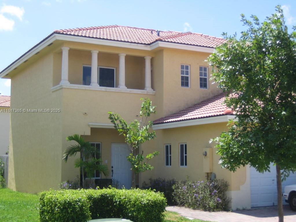 TWIN LAKE SHORES CENTRAL - Residential Lease