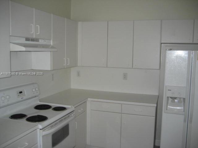 TWIN LAKE SHORES CENTRAL - Residential Lease