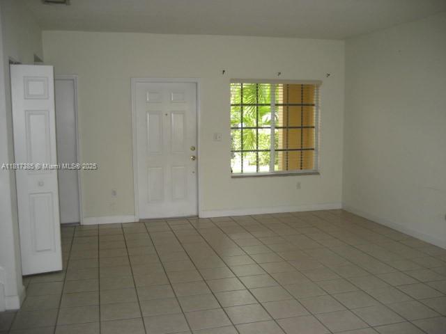 TWIN LAKE SHORES CENTRAL - Residential Lease