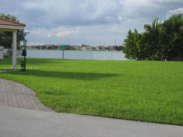 TWIN LAKE SHORES CENTRAL - Residential Lease