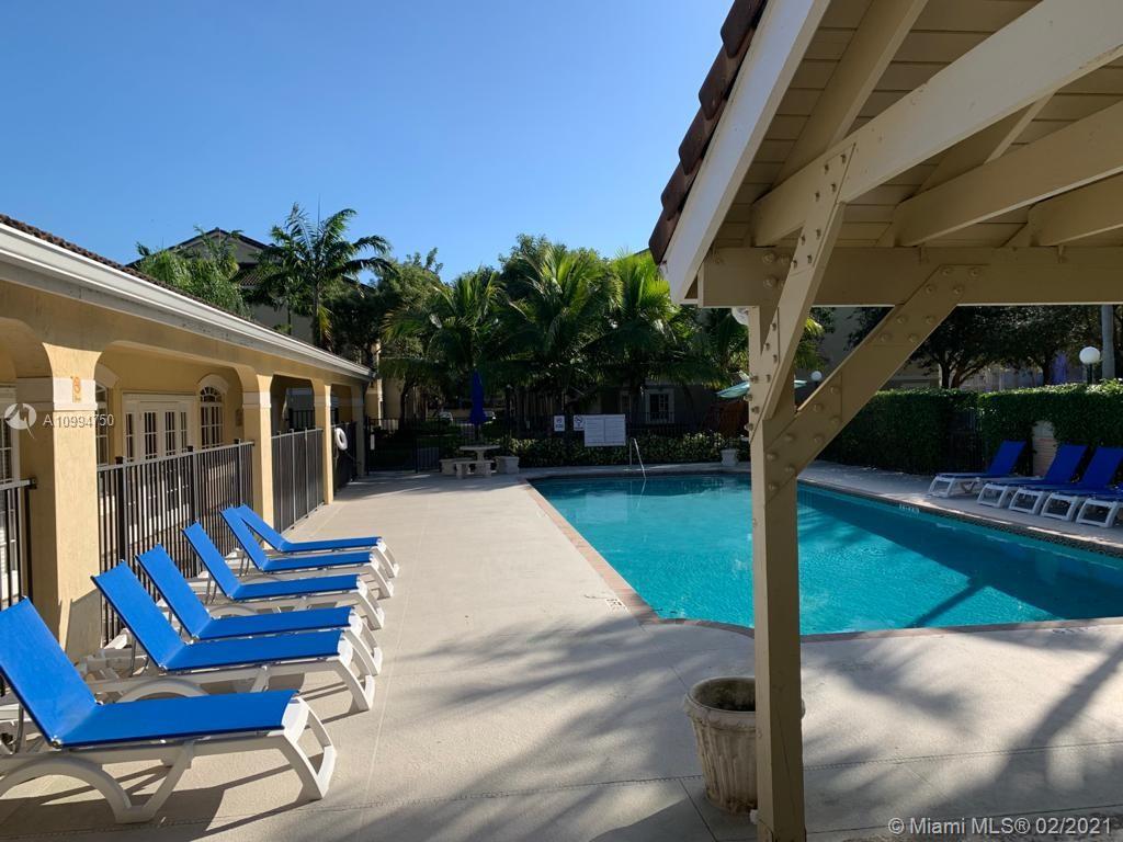 VISTA TRACE 3 CONDO - Residential Lease