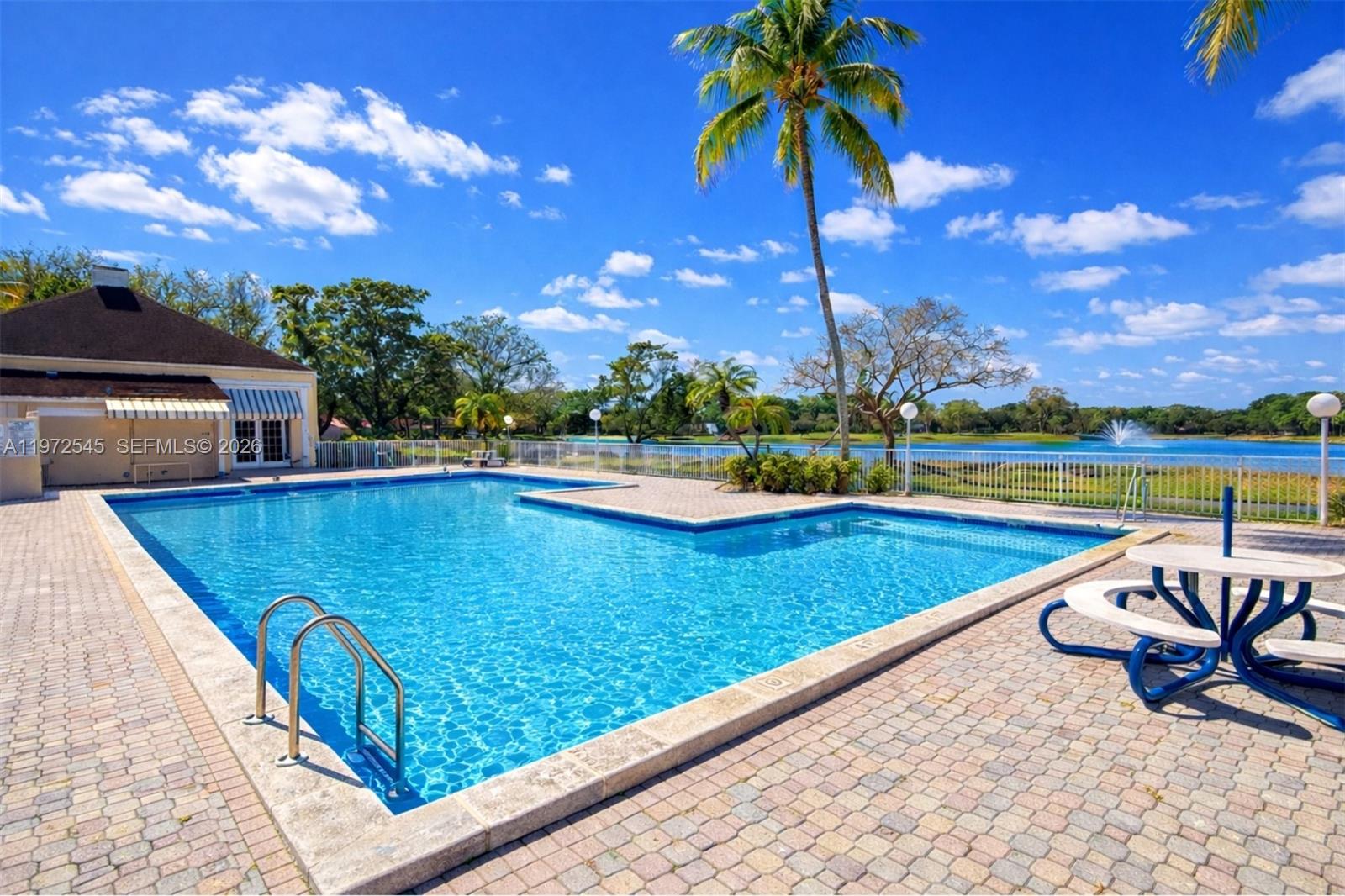 HAMMOCKS TRAILS CONDO - Residential