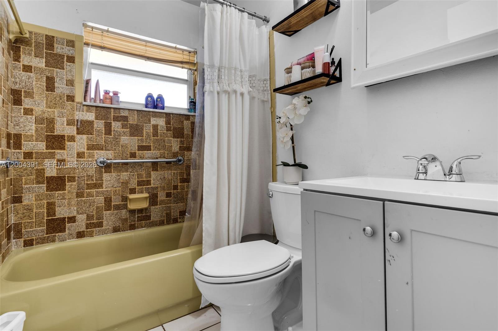 FLAIR SUB NO NINE - Residential