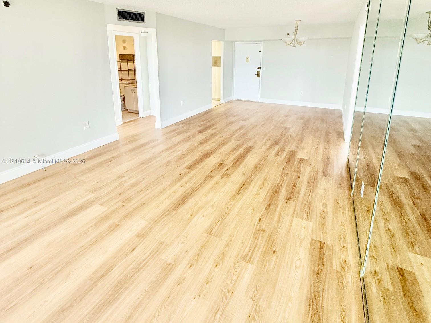 1300 Saint Charles Pl PH2