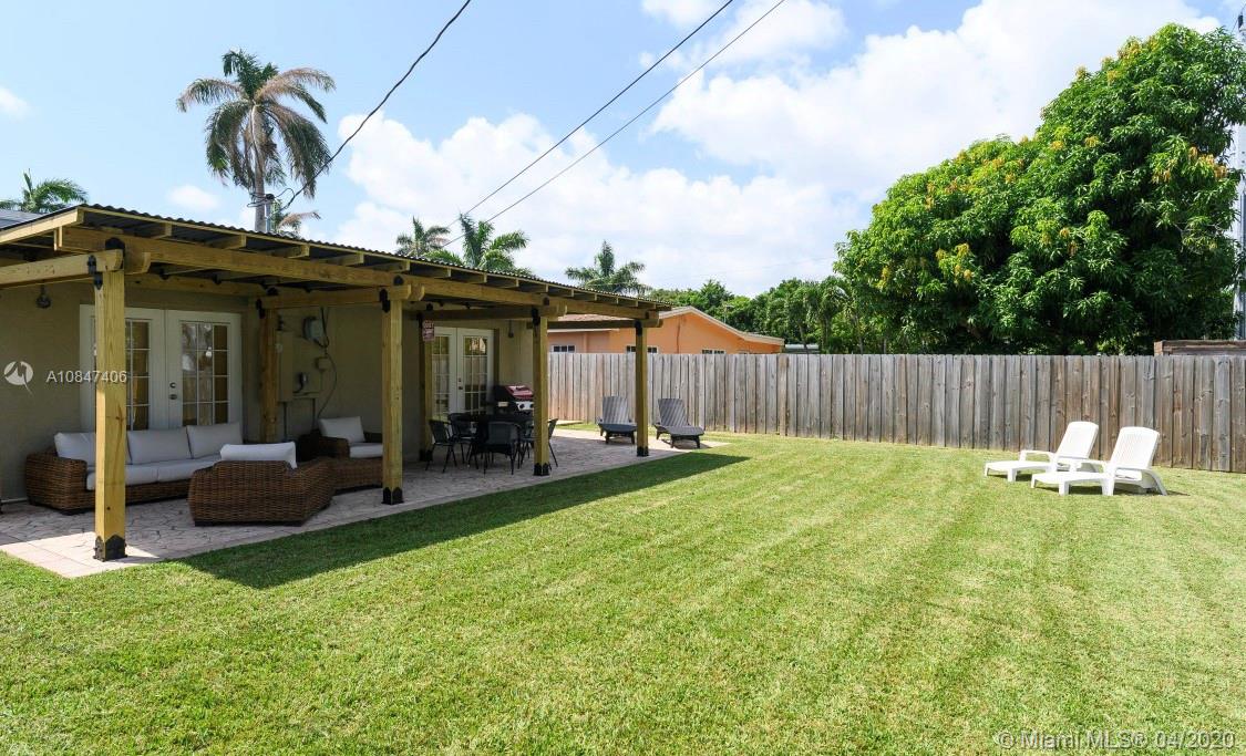 HOLLYWOOD HOMESITES SECON - Residential Lease