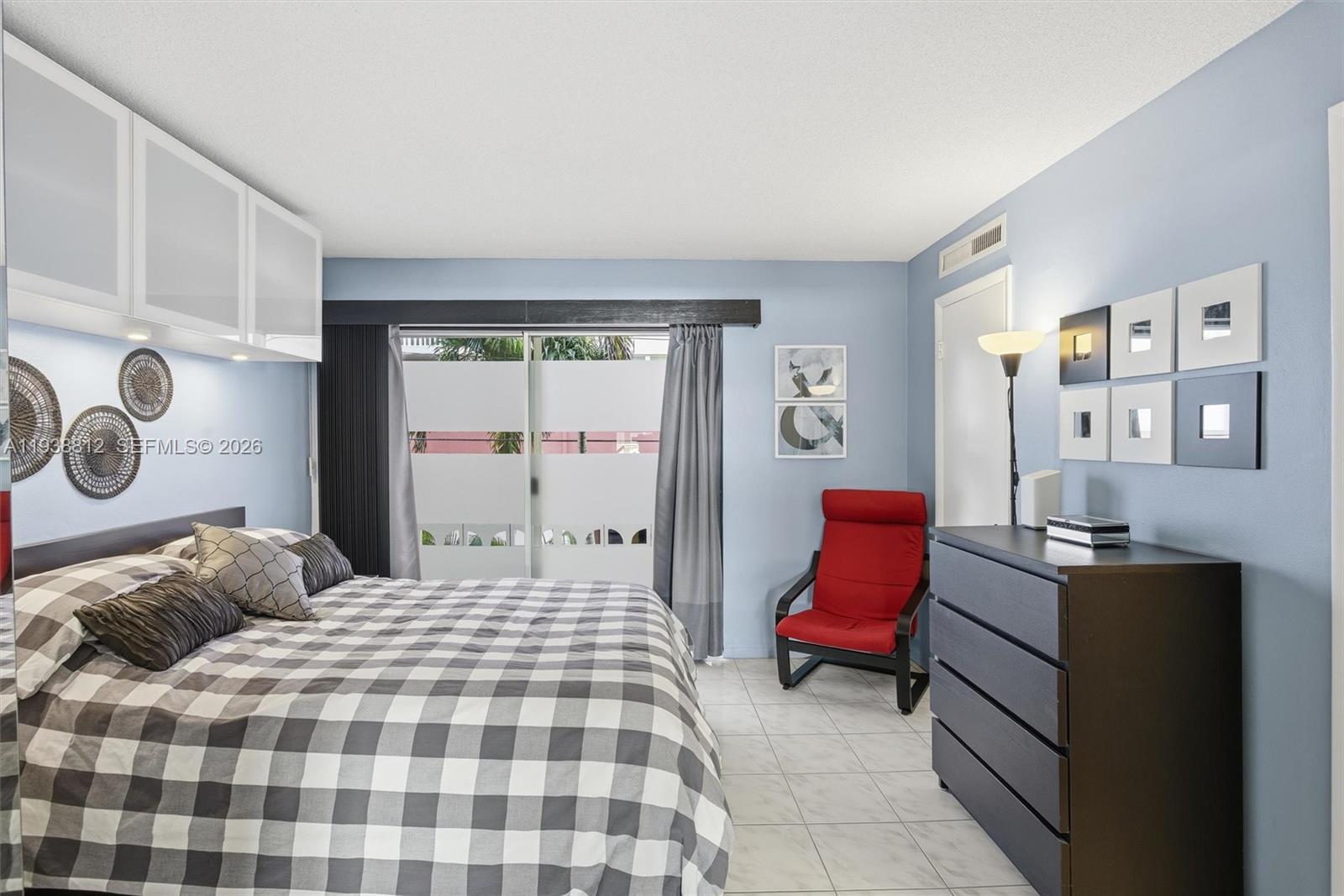 AMBASSADOR SOUTH CO-OP - Residential