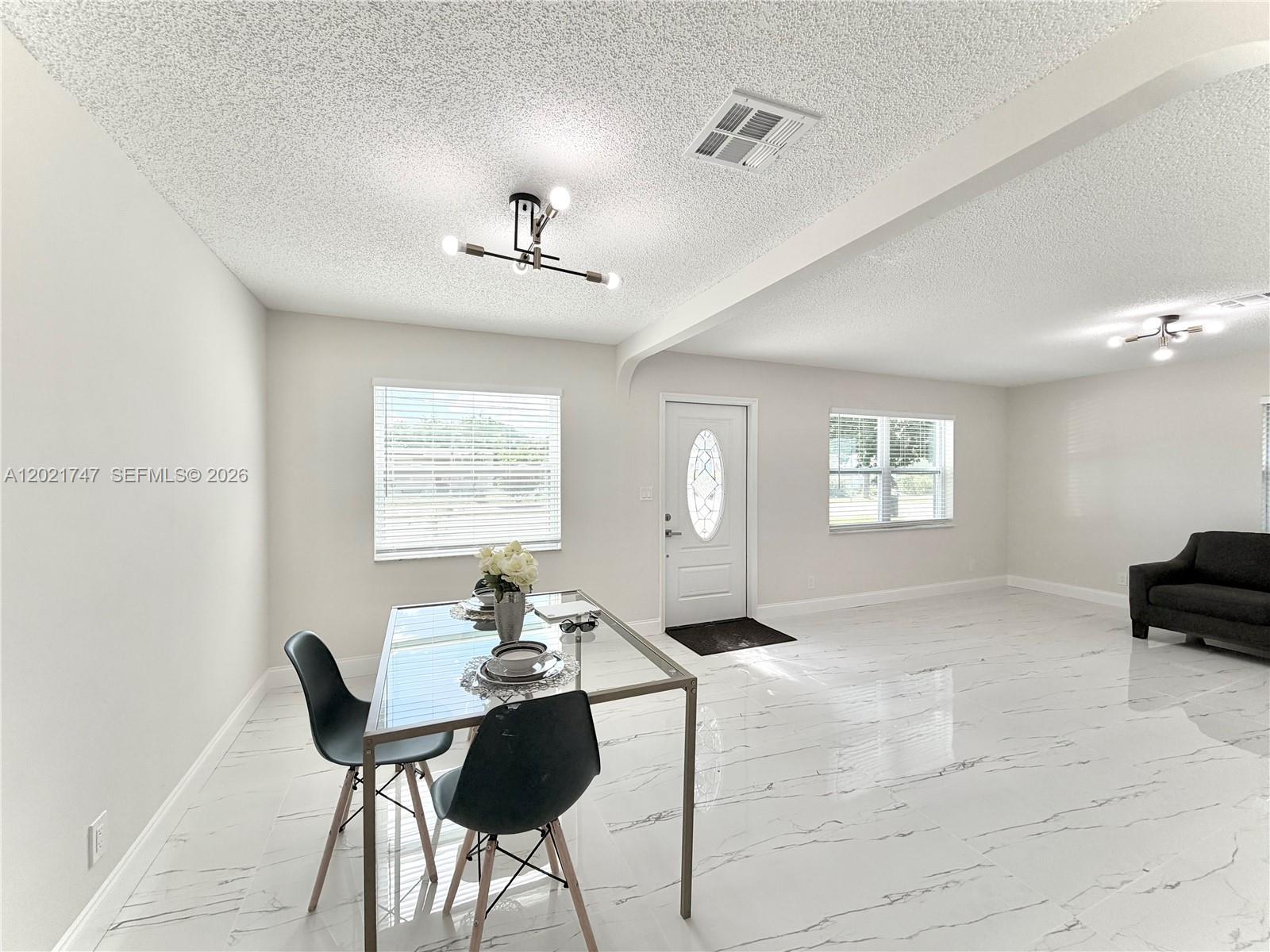 SANDERS PARK - Residential