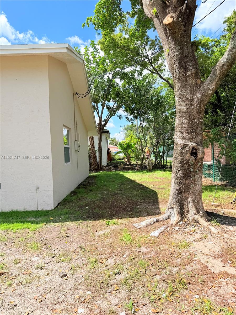 SANDERS PARK - Residential