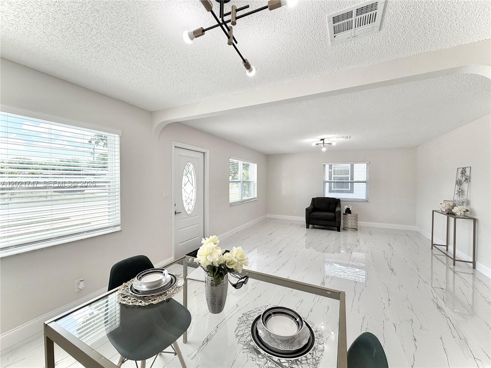 SANDERS PARK - Residential