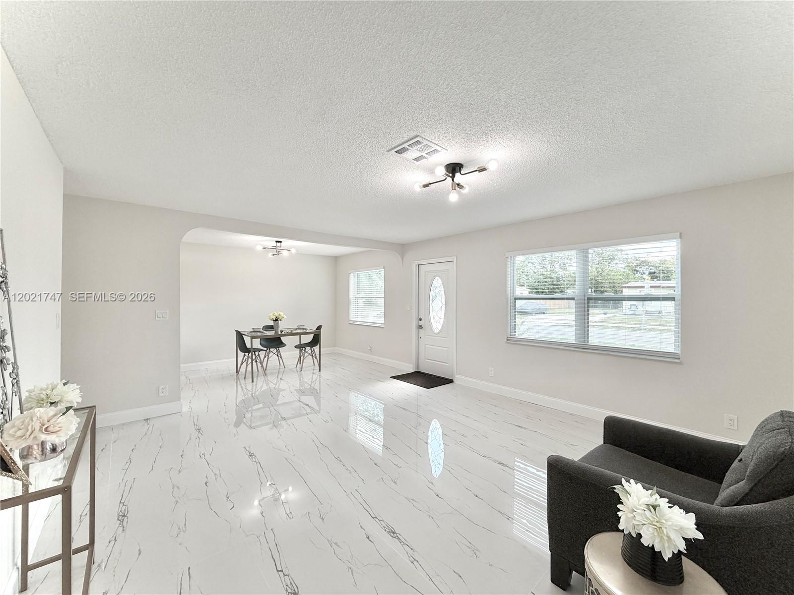SANDERS PARK - Residential