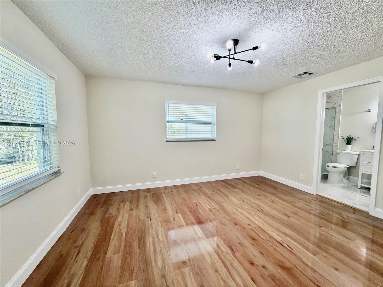 SANDERS PARK - Residential